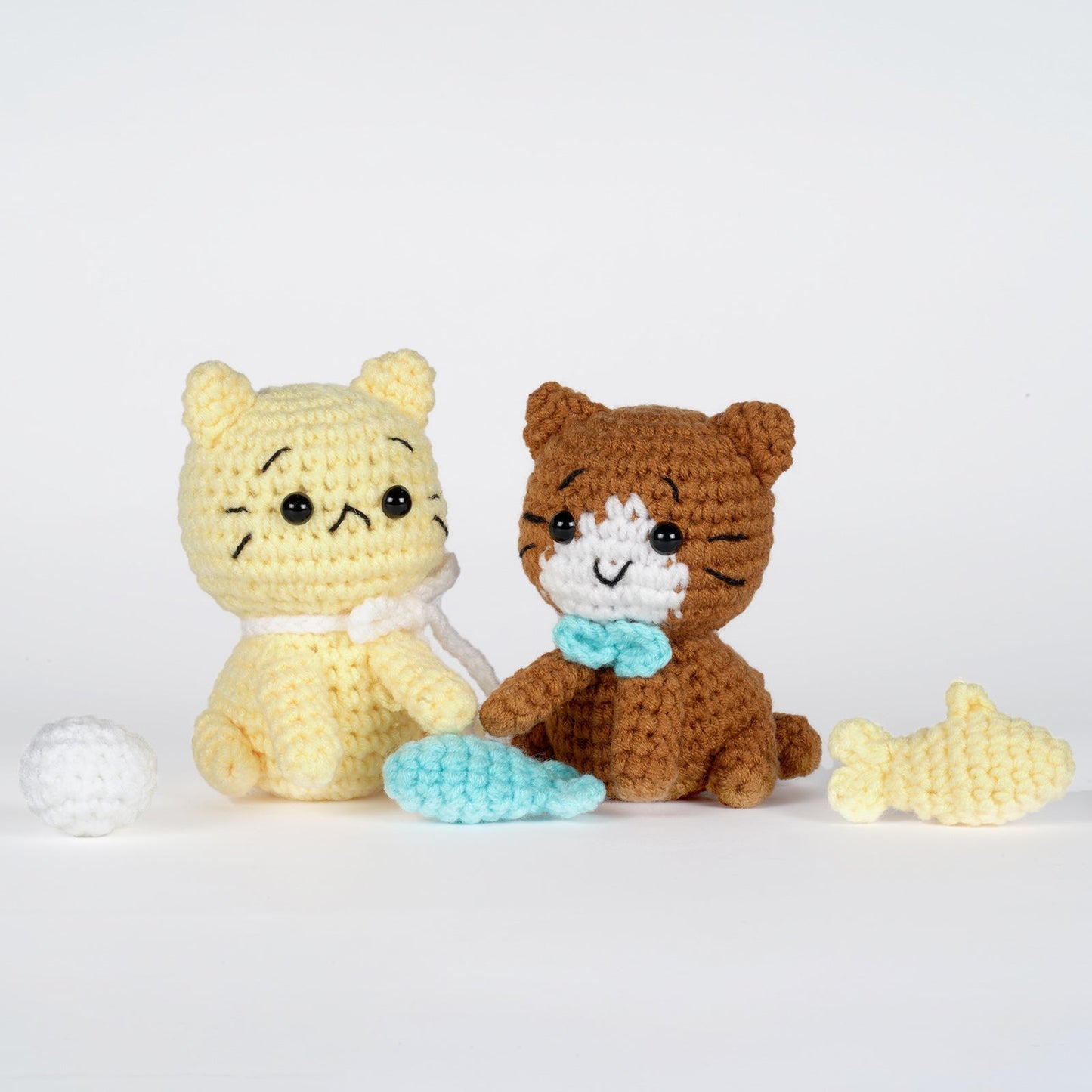Cats Amigurumi DIY Crochet Kit Wizardi F07N8-M124 Wizardi