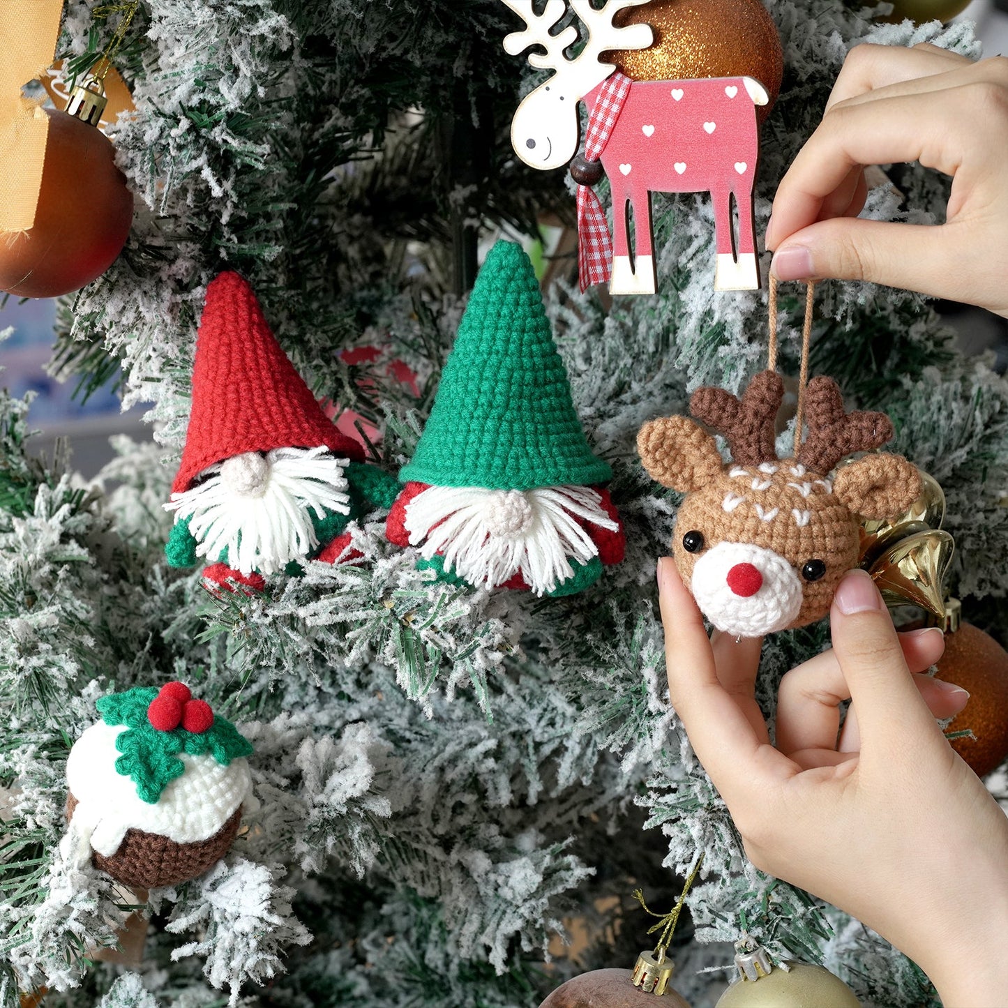 Christmas Amigurumi DIY Crochet Kit Wizardi F07N8-M118 Wizardi