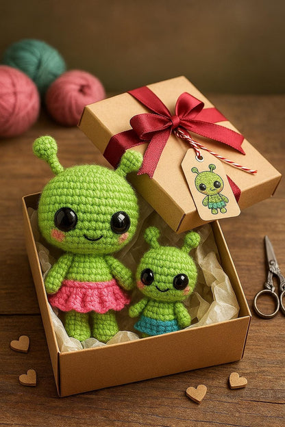Alien Family Crochet Pattern Bundle | Plushie, Mini Keychain & Baby Amigurumi | Beginner Friendly PDF BBM