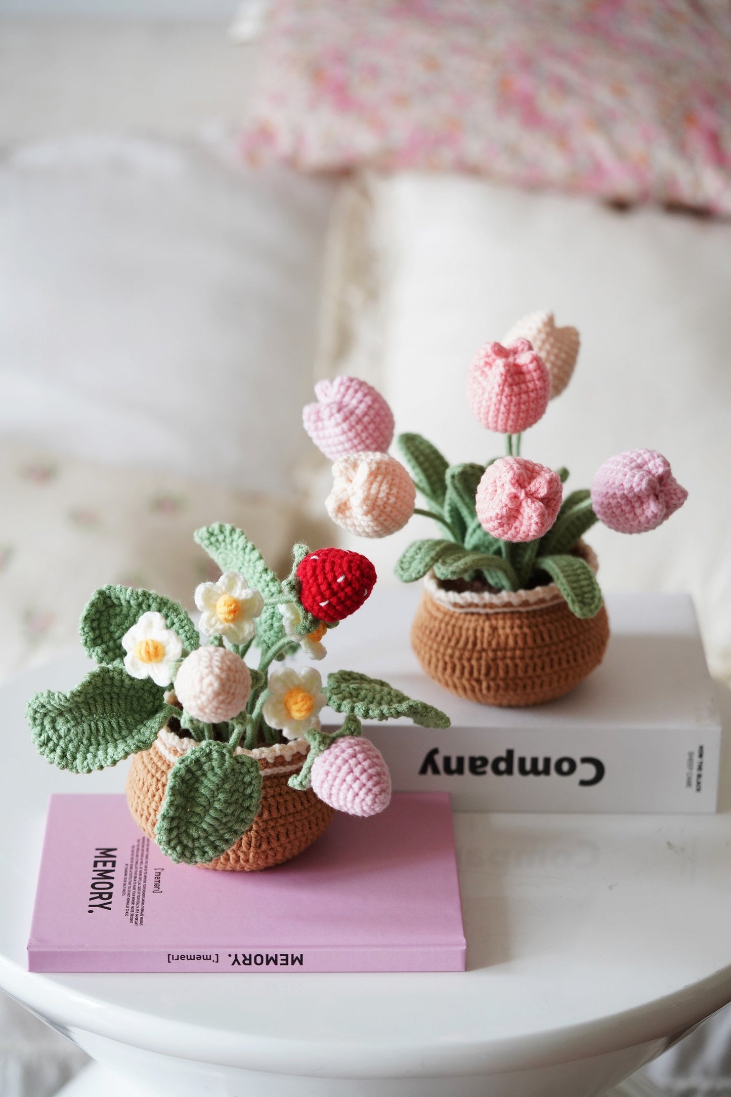 Strawberry. Potted Plant Amigurumi DIY Crochet Kit Wizardi F07N8-M32 Wizardi
