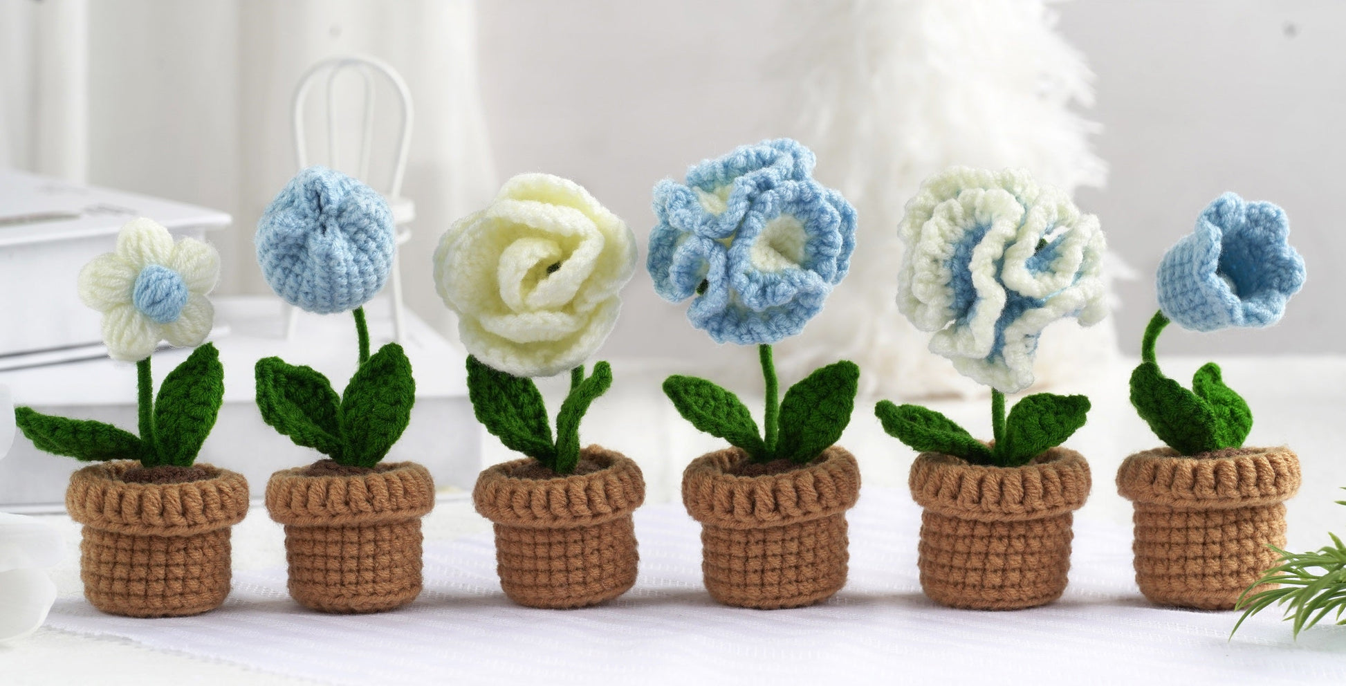 Blue and White Flowers. Potted Flower Amigurumi DIY Crochet Kit Wizardi F07N8-M20 Wizardi