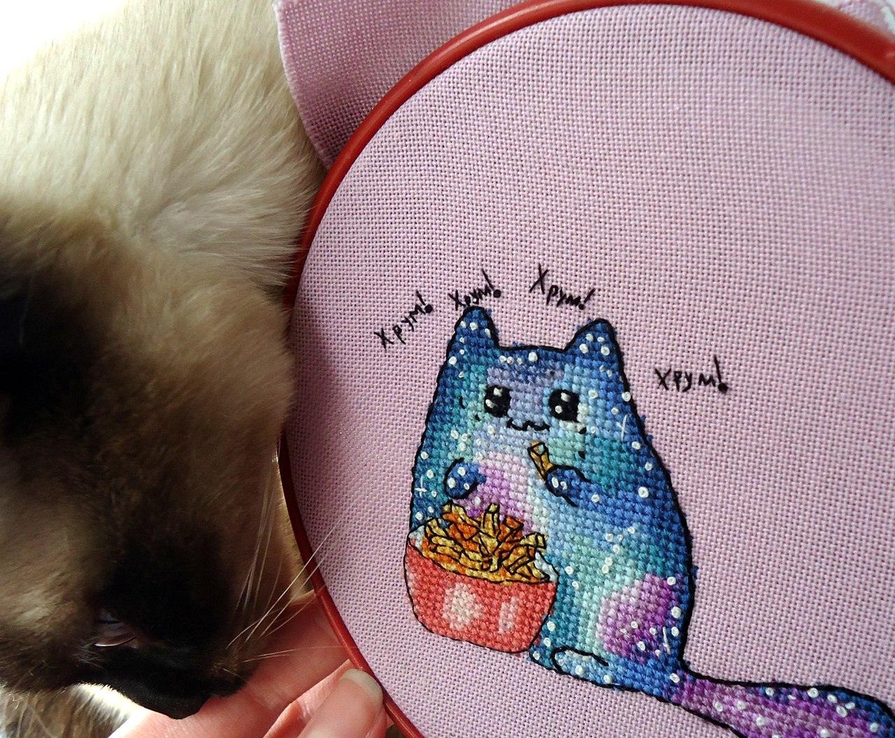 Crunch-crunch - PDF Cross Stitch Pattern Alyona Savchenko