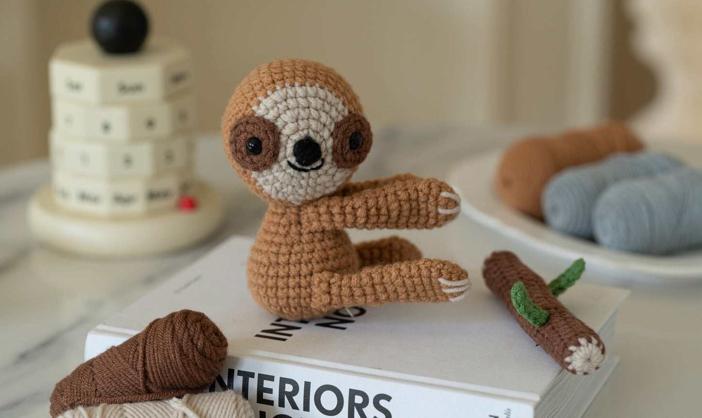 Sloth and Koala Amigurumi DIY Crochet Kit Wizardi F07N8-M207 Wizardi